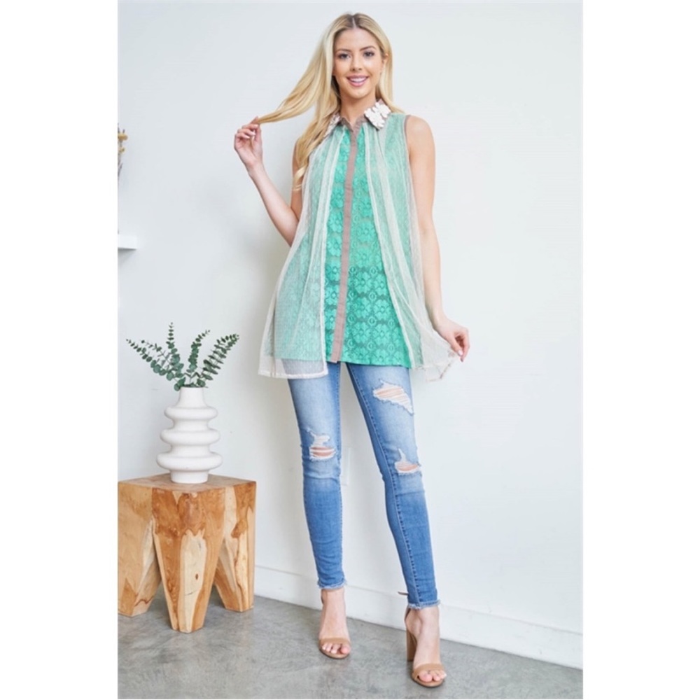 Ryu A’reve Crochet Jade High Collar Button Down - size M